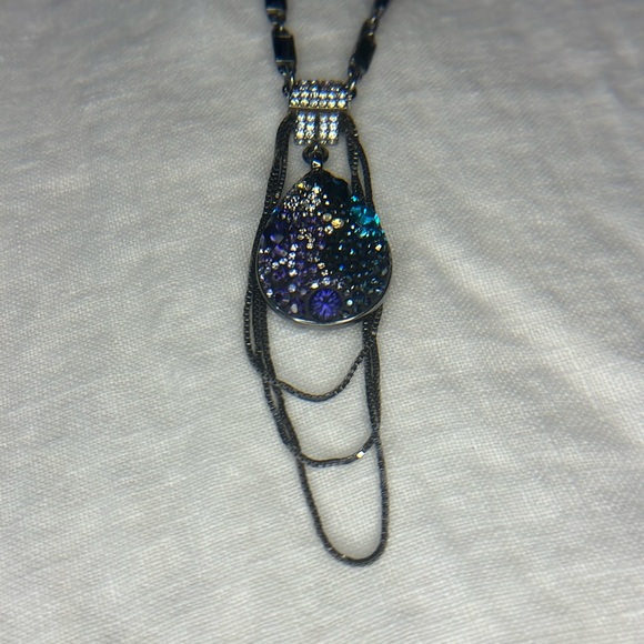 Swarovski crusted drop pendant - Picture 2 of 3